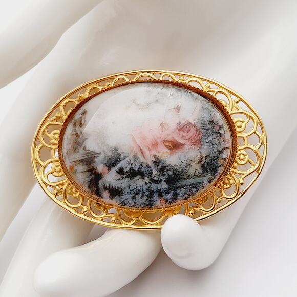 Vintage Porcelain Abstract Painting on Gold Tone Filigree Brooch - Picture 2 of 6